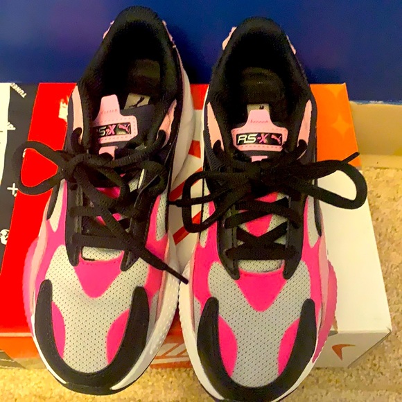 Sneakers!!! - Picture 1 of 4